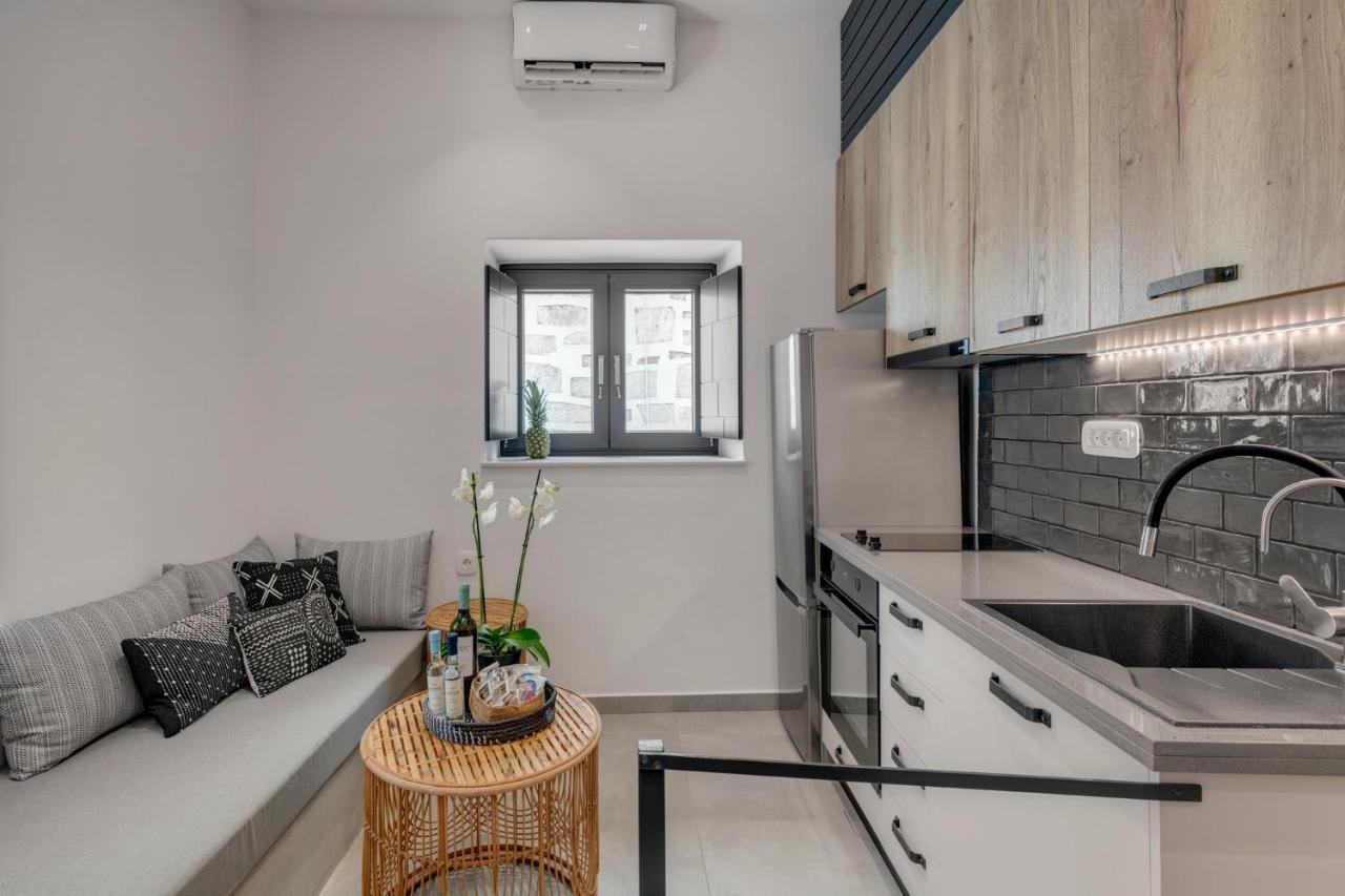 Syrose Suites Ермополи Екстериор снимка